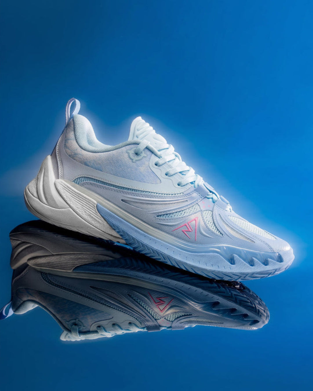 AR3 Iceberg Basketball Shoe